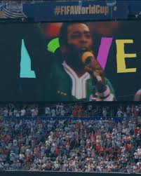 Figure 2: Pelé é exibido no telão durante o intervalo da final da Copa do Mundo.